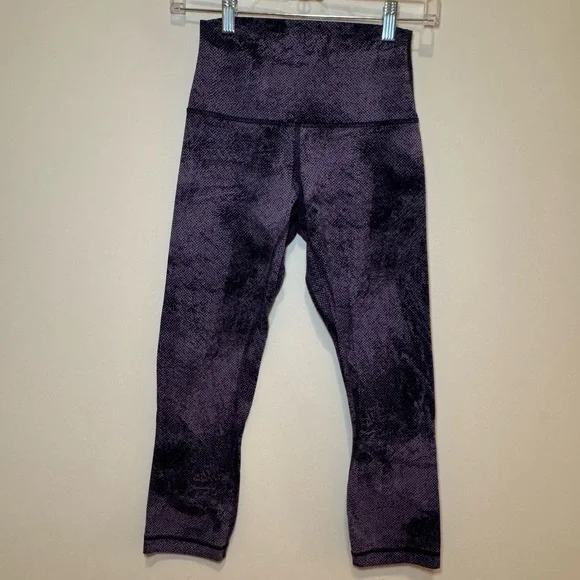 Lululemon Align Crop Pixel Print | size 4 - Picture 2 of 9